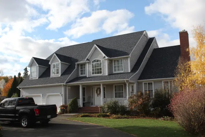 asphalt shingle roof